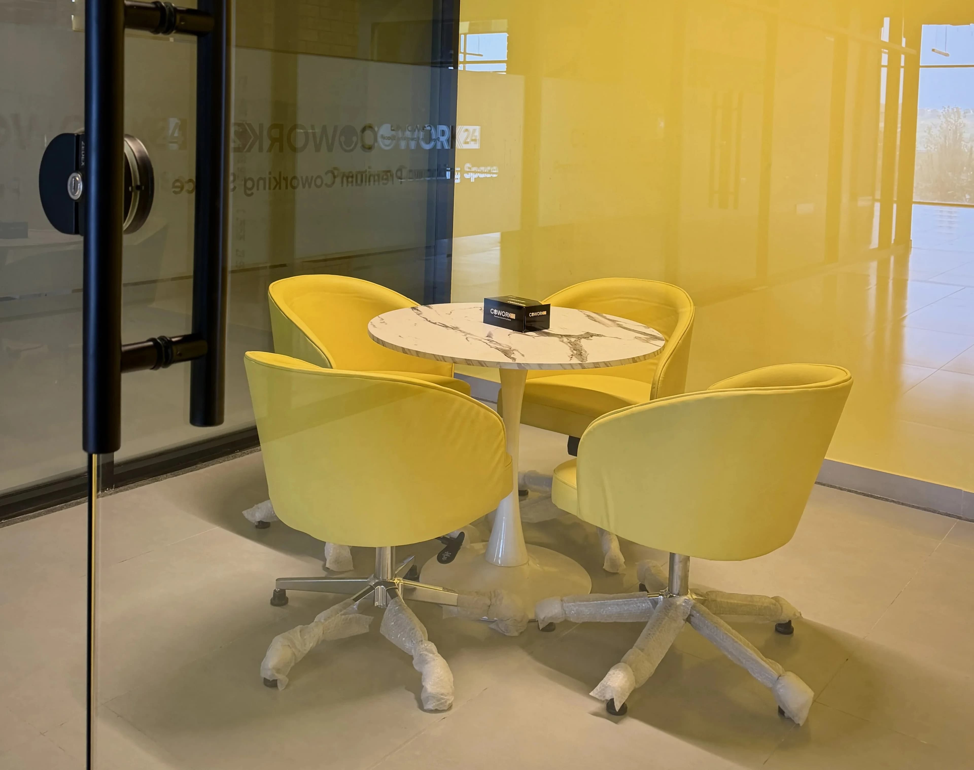 Cowork24 compact huddle rooms