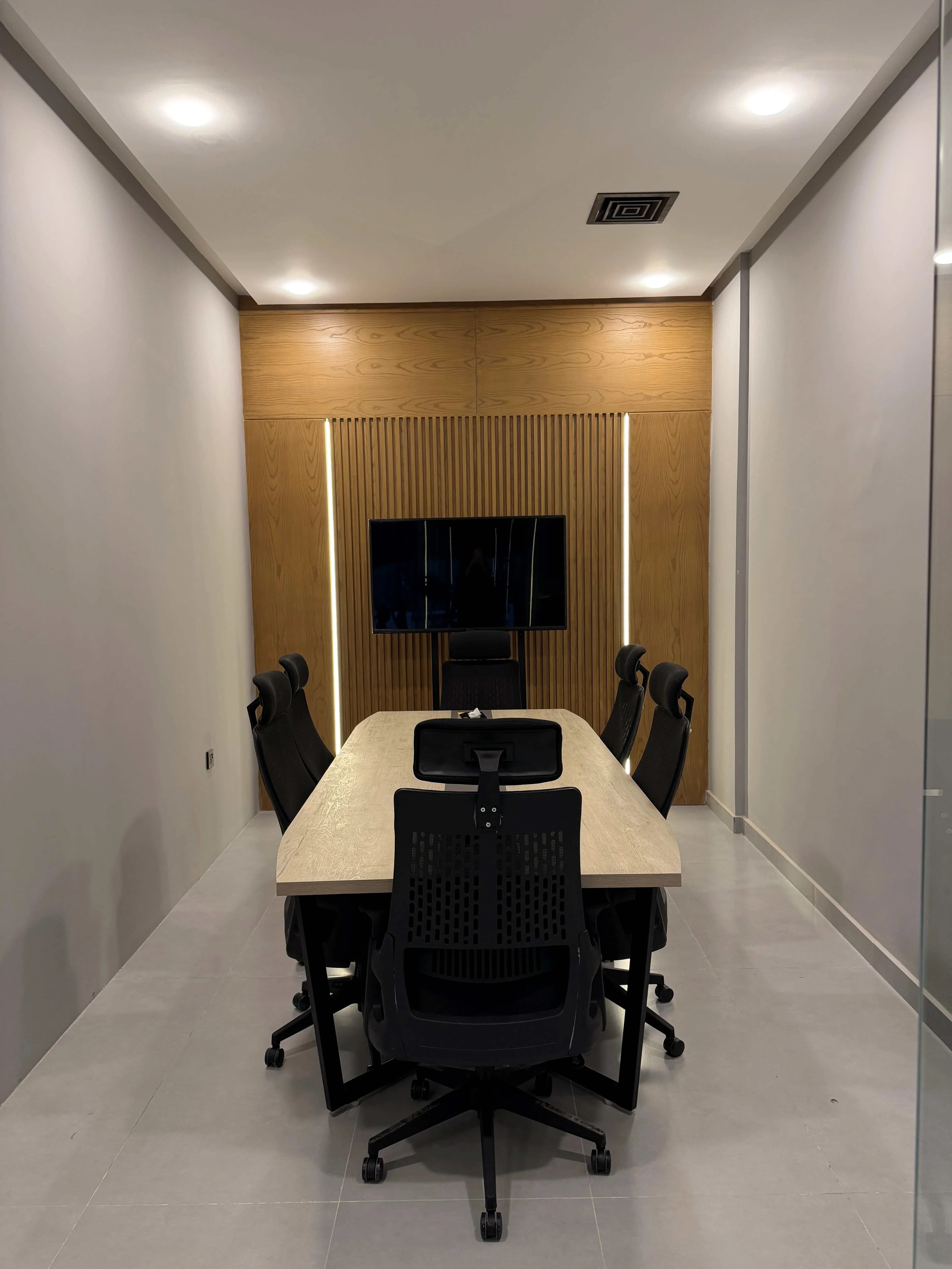 Cowork24 Gulberg Private Office
